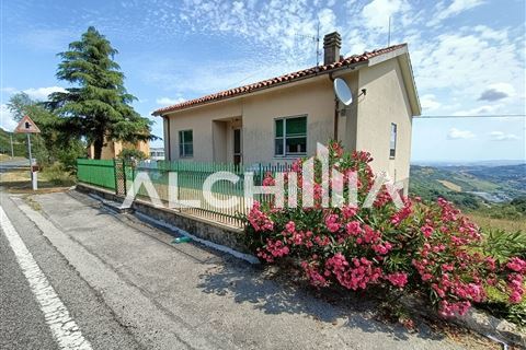 Rif. KS-V055 - Casa da ristrutturare o ricostruire con ampio lotto mq. 10000 zona Borgo Maggiore 